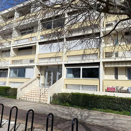 De Charme Avec Parking Privatif, Climatisation, Wi-fi Et Loggia Fermée à - Fr-1-553-96 * Balaruc-les-Bains