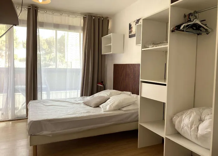 De Charme Avec Parking Privatif, Climatisation, Wi-fi Et Loggia Fermee A - Fr-1-553-96 Apartment Balaruc-les-Bains