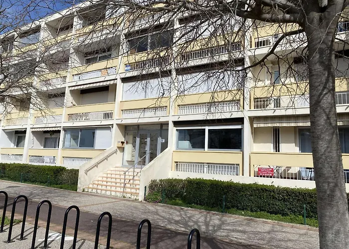 De Charme Avec Parking Privatif, Climatisation, Wi-fi Et Loggia Fermee A - Fr-1-553-96 * Balaruc-les-Bains