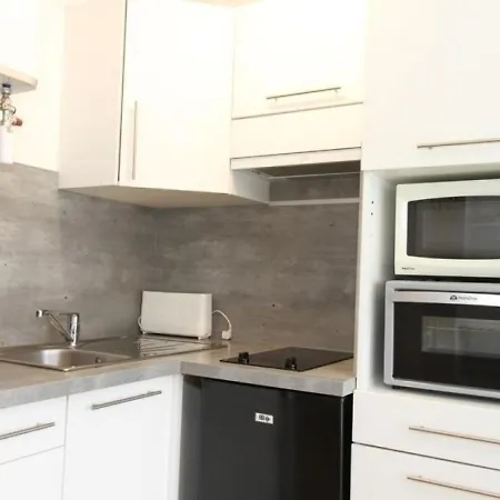 De Charme Avec Parking Privatif, Climatisation, Wi-fi Et Loggia Fermee A - Fr-1-553-96 *