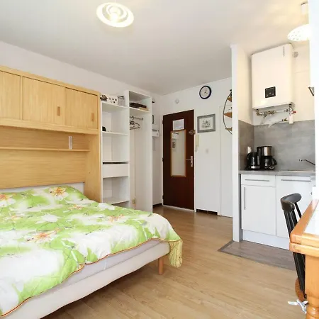 Apartment De Charme Avec Parking Privatif, Climatisation, Wi-fi Et Loggia Fermee A - Fr-1-553-96 Balaruc-les-Bains