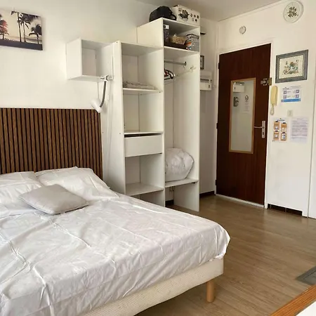 De Charme Avec Parking Privatif, Climatisation, Wi-fi Et Loggia Fermee A - Fr-1-553-96